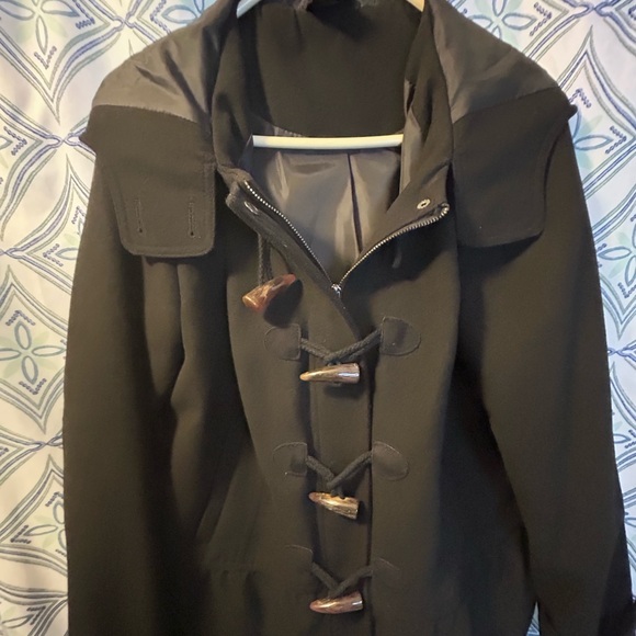 NWOT Torrid Black Toggle Winter Coat w/Hood, Pockets and Zipper GORGEOUS - Picture 2 of 10